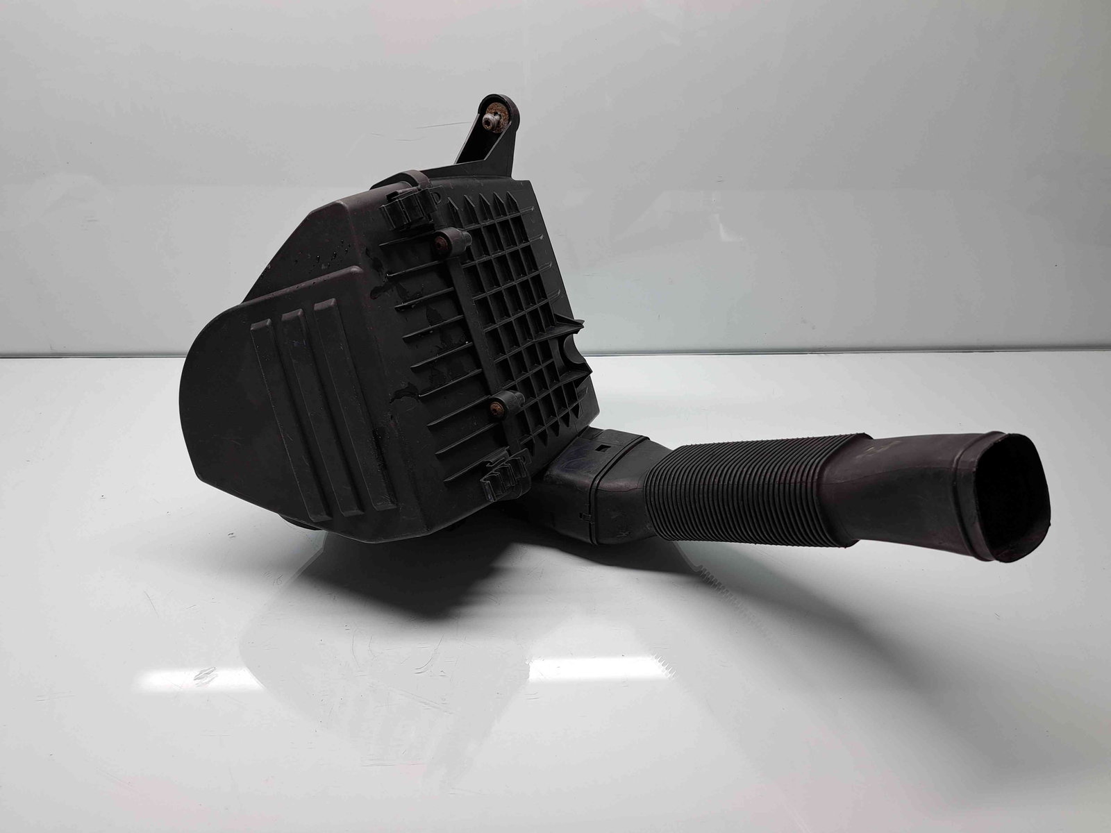 Carcasa filtru aer Skoda Fabia 2 (5J, 542) [Fabr 2007-2014] 6R0129601G 1.2 TDI CFWA 55KW / 75CP - imagine 4