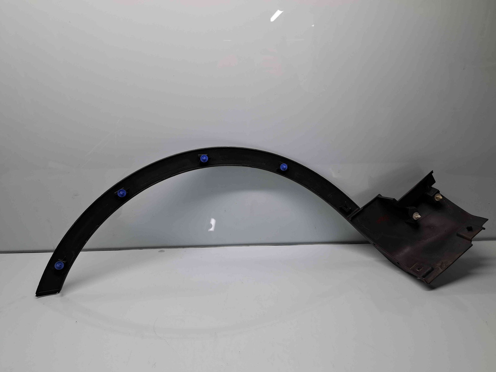 Ornament aripa dreapta fata Ford Kuga I [Fabr 2008-2012] 8V41-S16D238-A - imagine 2