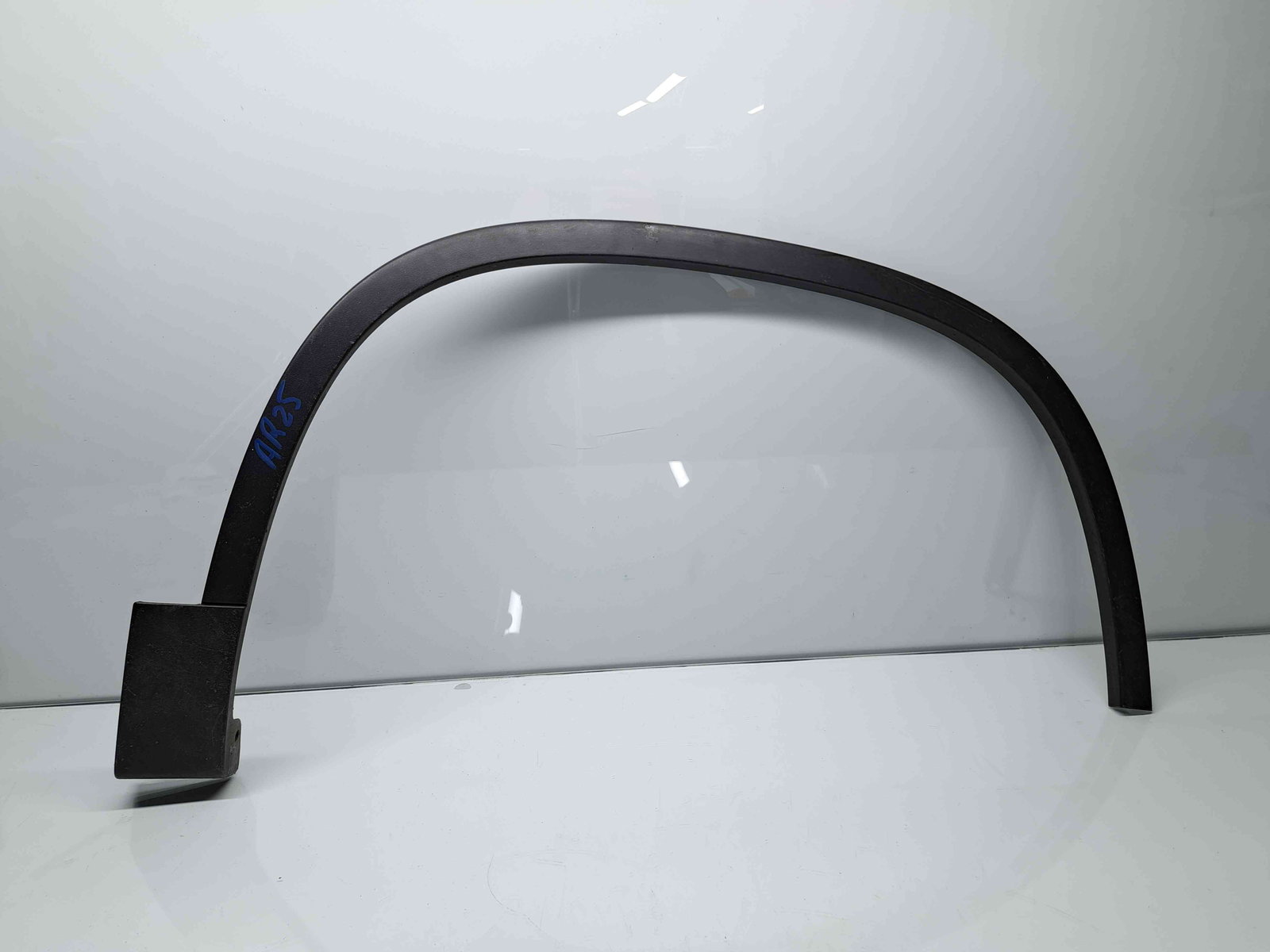 Ornament aripa dreapta fata Volkswagen Tiguan (5N) [Fabr 2007-2016] 5N0854732A - imagine 1