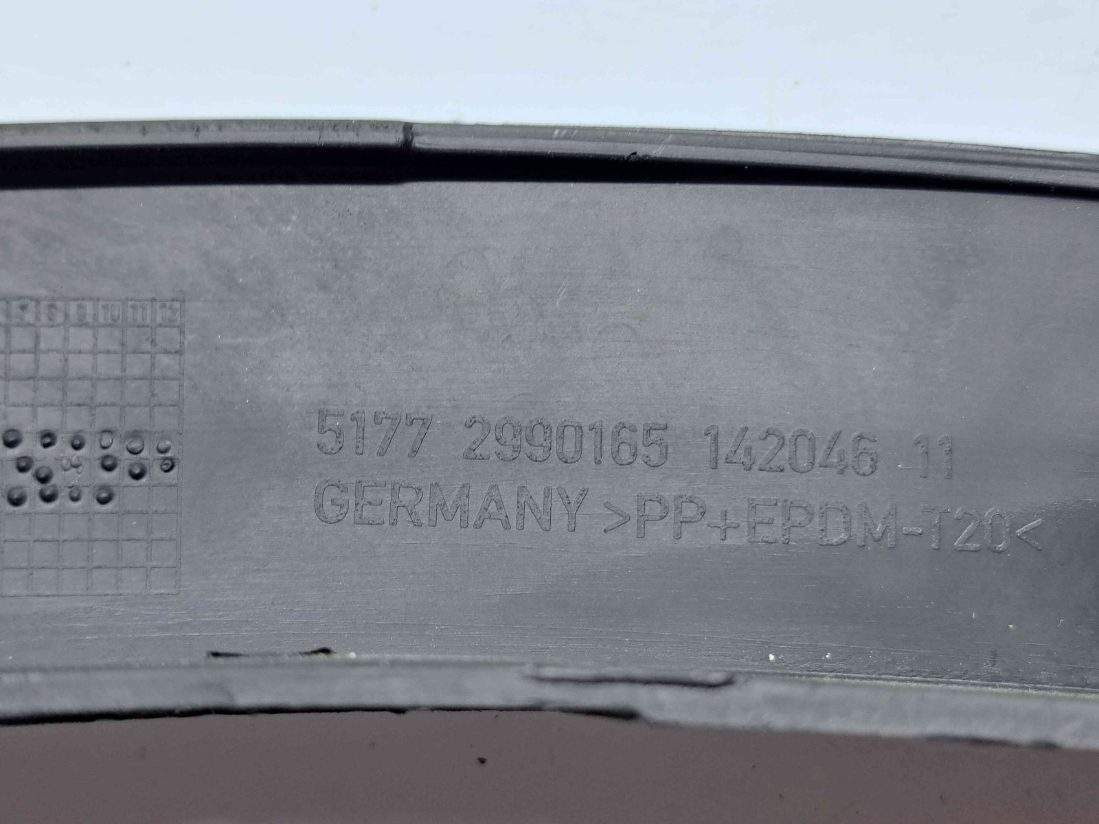 Ornament aripa stanga fata Bmw X1 (E84) [Fabr 2009-2015] 14204611 - imagine 3