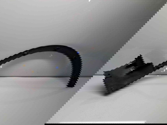 Ornament aripa stanga fata Ford Kuga I [Fabr 2008-2012] 8V41-S16D239-A