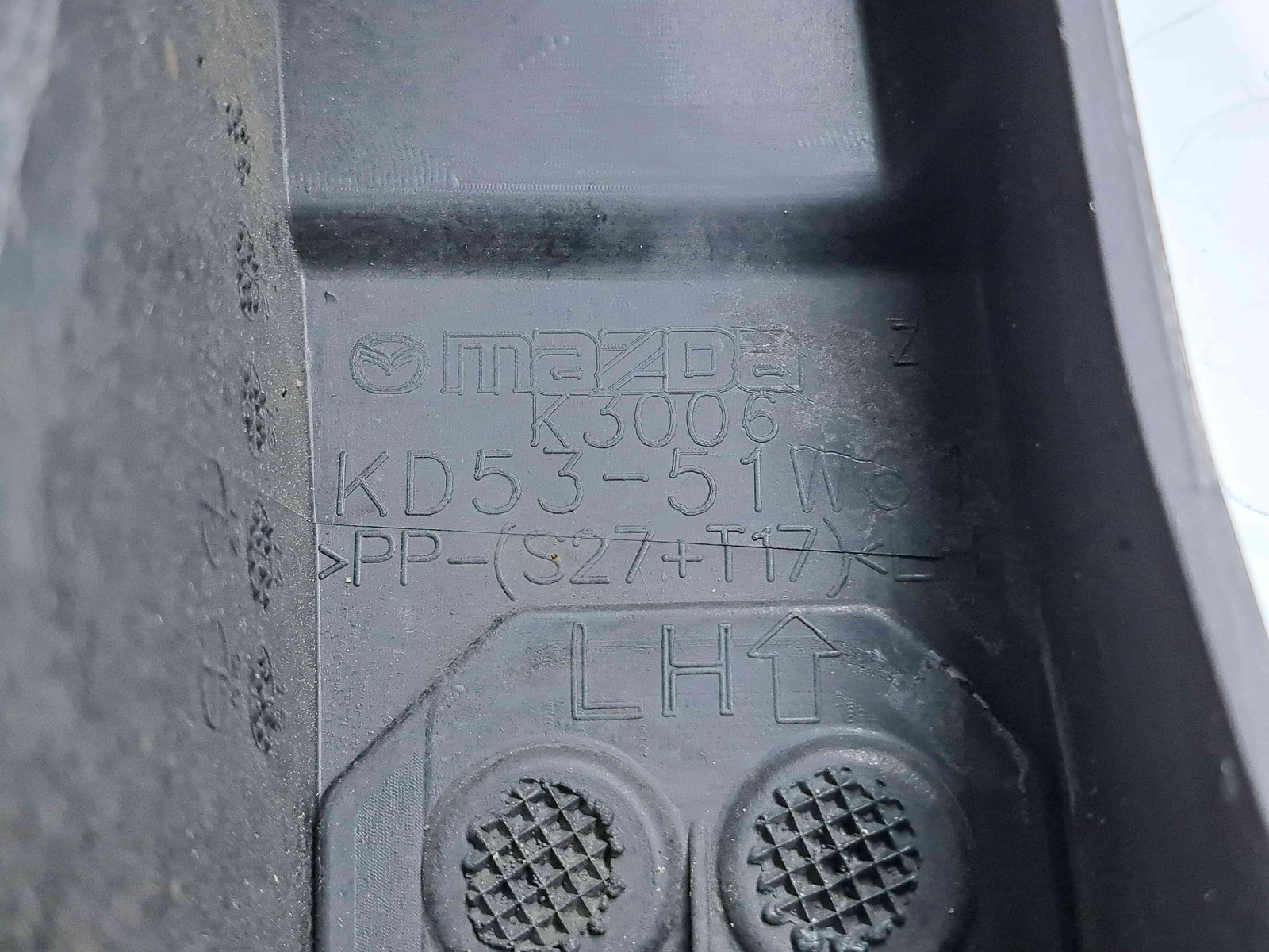 Ornament aripa stanga spate MAZDA CX-5 (KE) [Fabr 2011-2016] KD53-51W61 - imagine 3