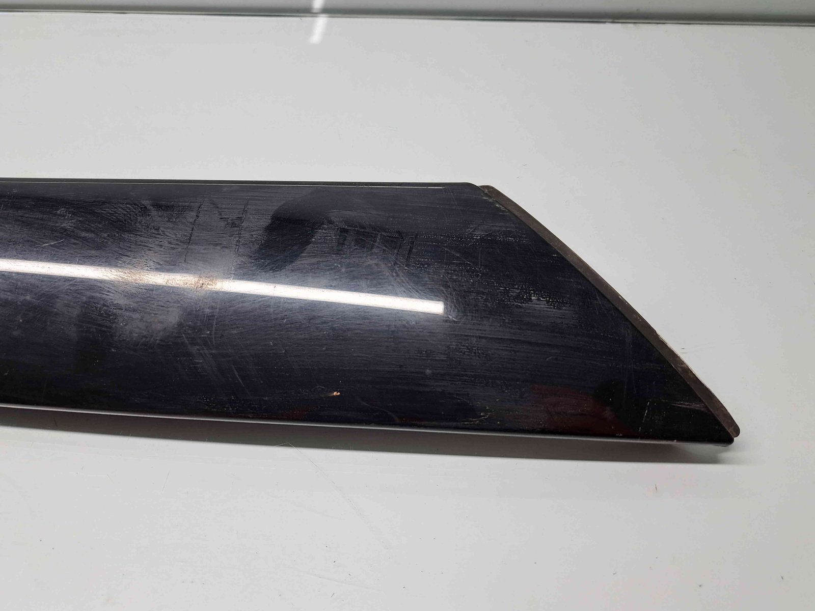 Ornament parbriz Skoda Fabia 2 (5J, 542) [Fabr 2007-2014] 5J6853263A - imagine 2