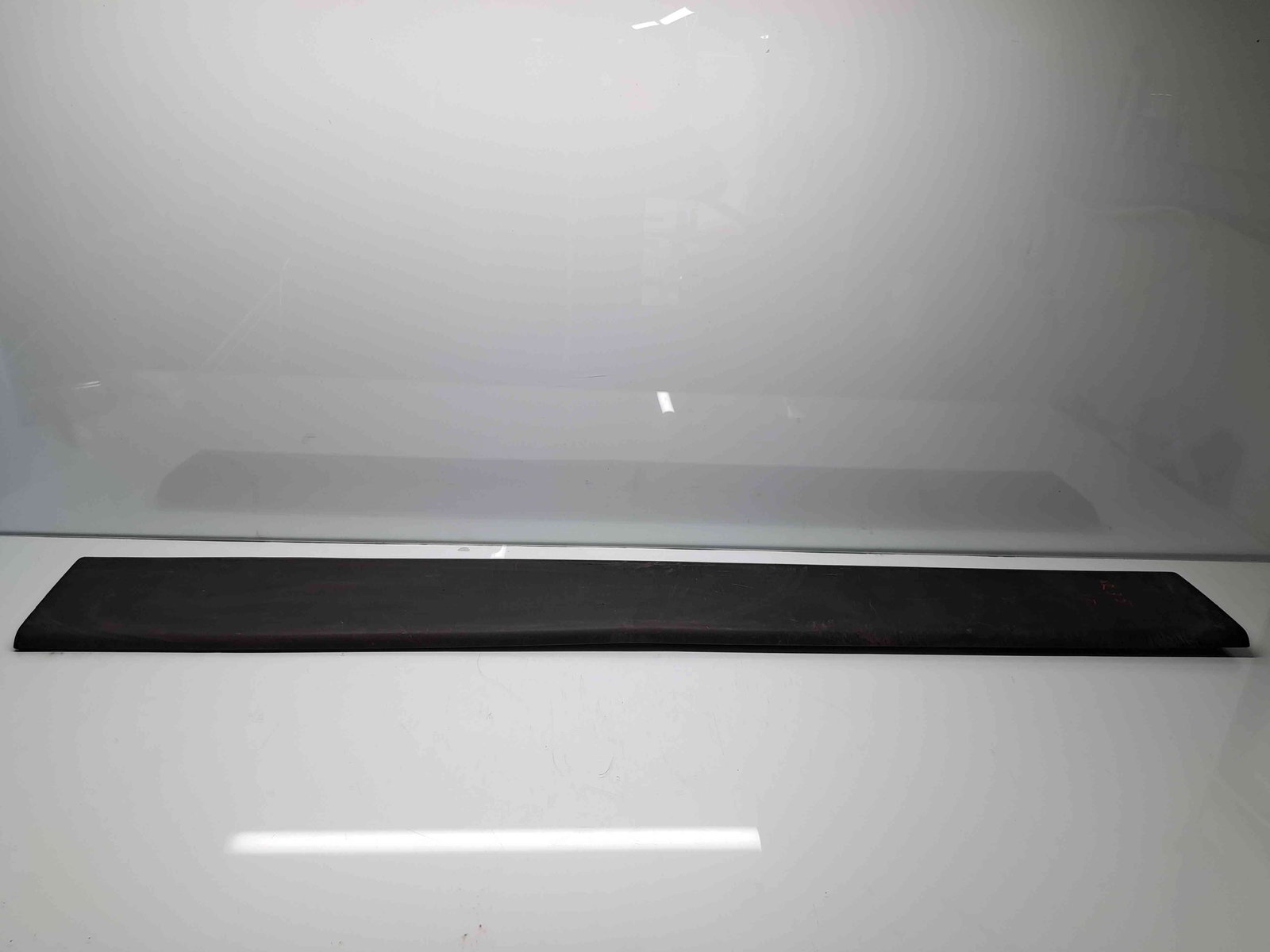 Ornament usa stanga spate Opel Movano B F3500 (L2 H2) [Fabr 2010-2022] 828213589R - imagine 1