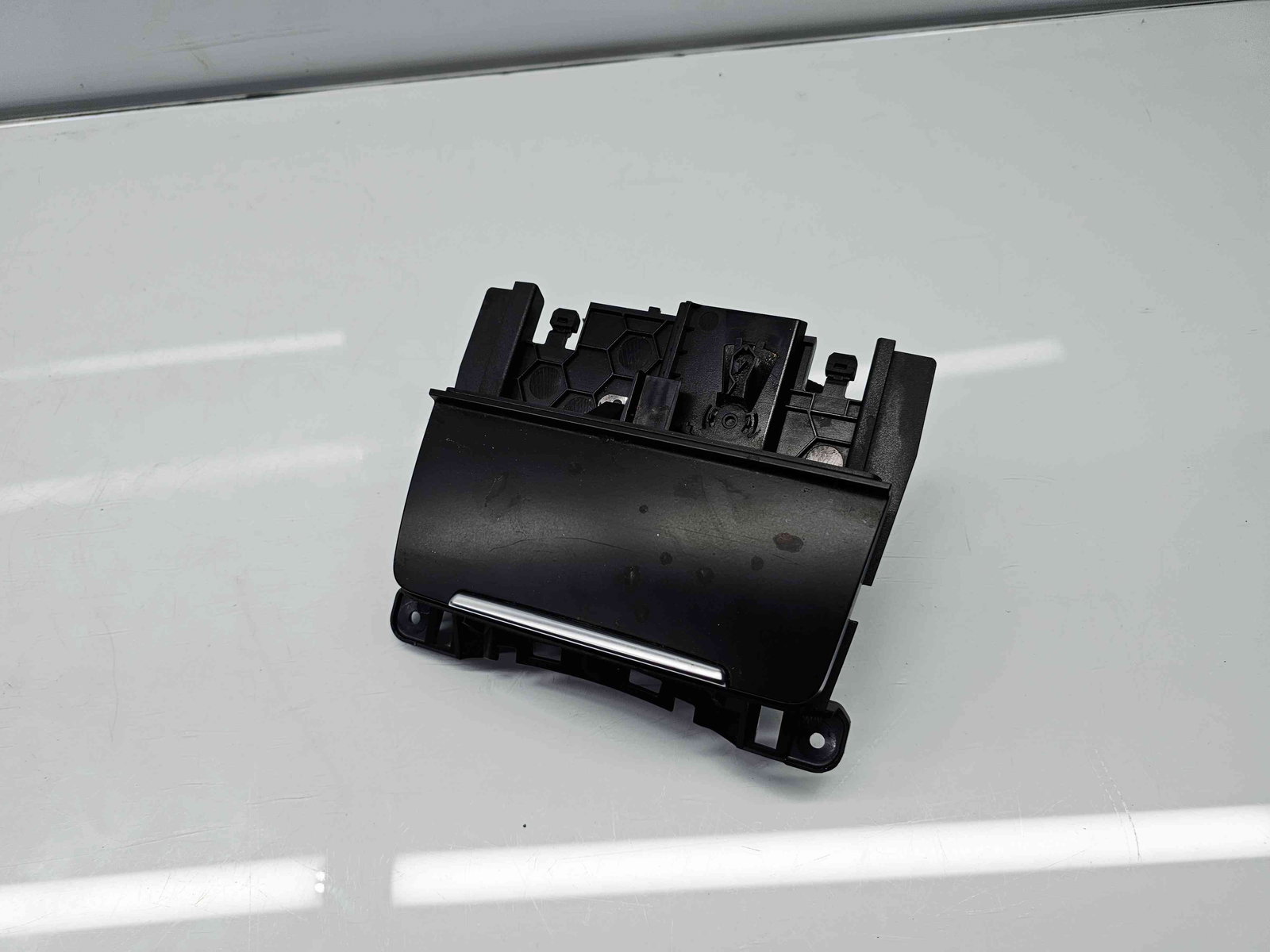 Scrumiera Audi A4 (8K2, B8) [Fabr 2008-2015] 8K0857951 - imagine 3