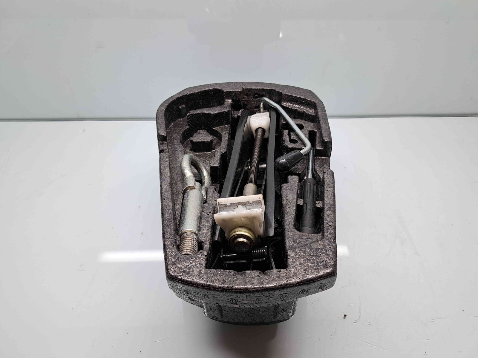 Set cric si cheie Volkswagen Polo (6R) [Fabr 2009-2016] OEM - imagine 2