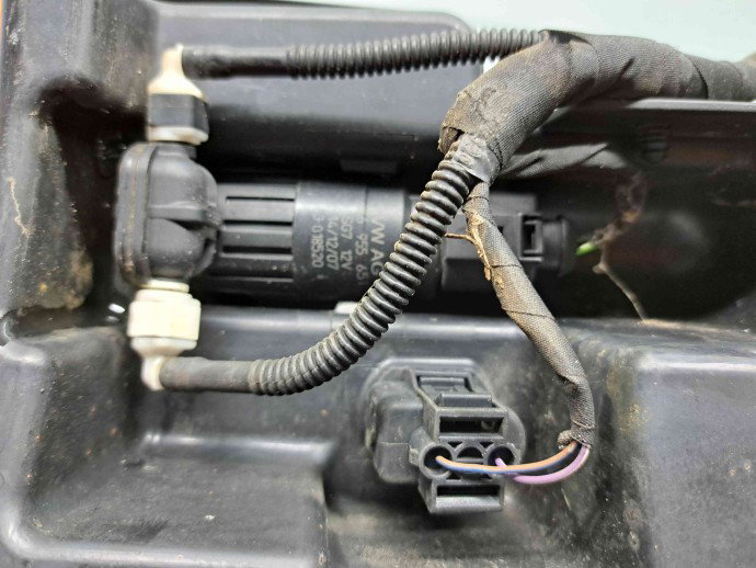  Vas lichid parbriz Volkswagen Tiguan (5N) [Fabr 2007-2016] 5N0955453A