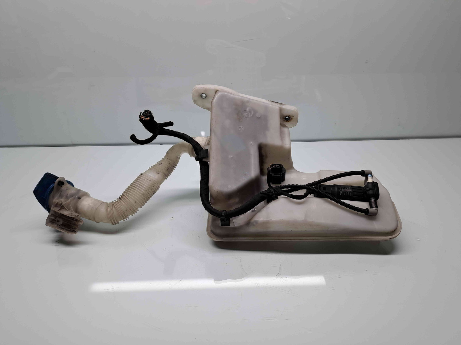 Vas lichid parbriz Skoda Octavia 3 Combi (5E5) [Fabr 2012-prezent] 5Q0955448AE - imagine 1