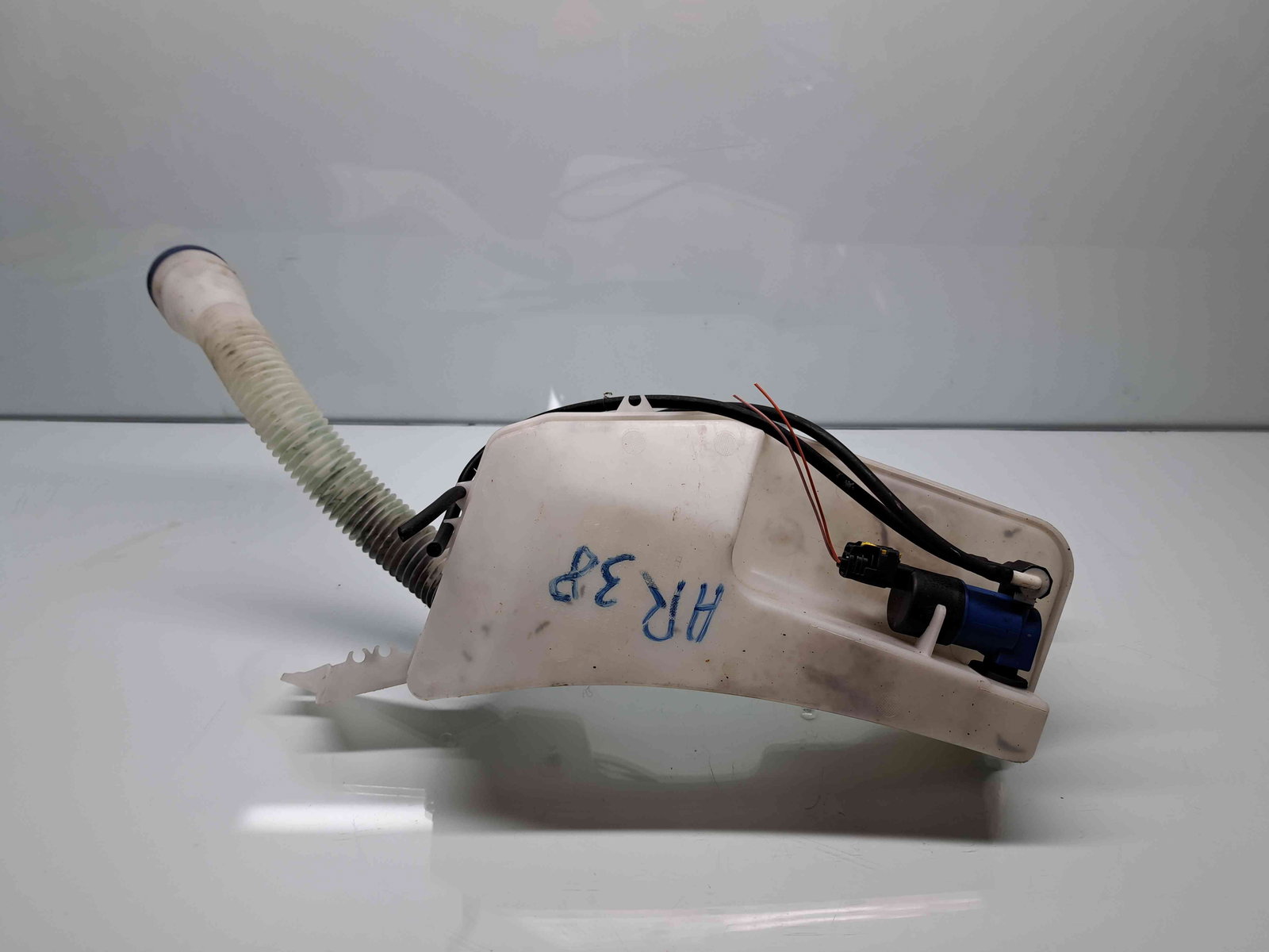 Vas lichid parbriz Renault Captur (J87) [Fabr 2013-2017] 289107623R - imagine 2