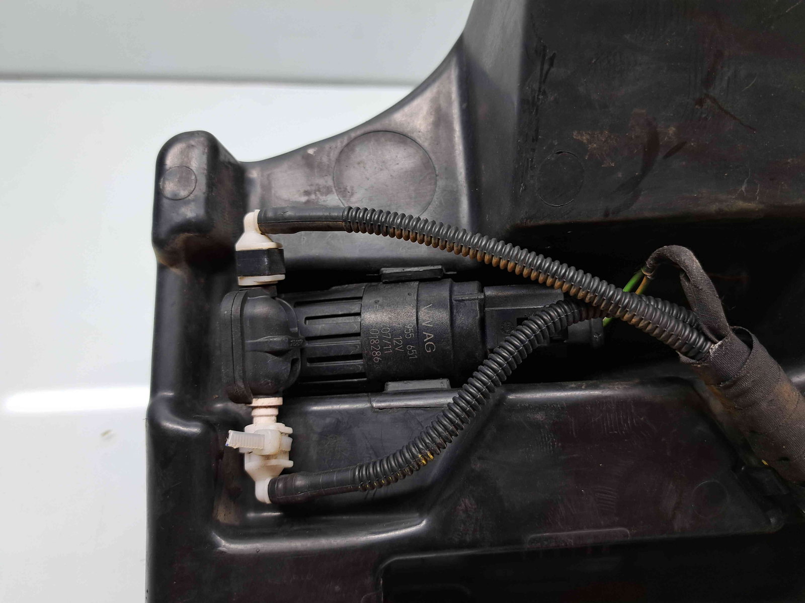 Vas lichid parbriz Volkswagen Polo (6R) [Fabr 2009-2016] 6R0955453D - imagine 4