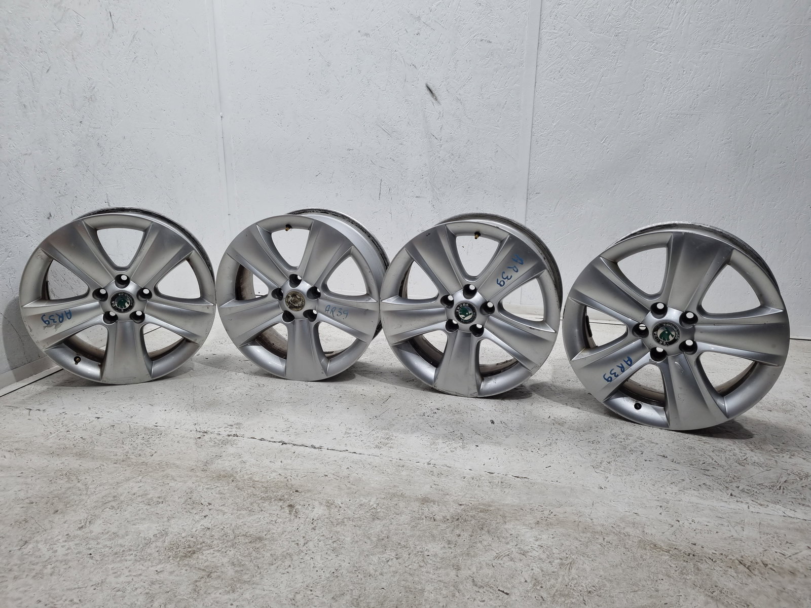 Set jante aliaj Skoda Yeti (5L) [Fabr 2009-2020] OEM - imagine 1