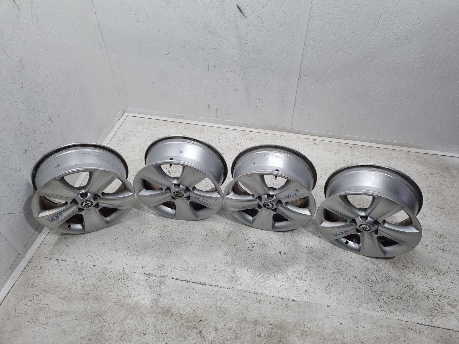 Set jante aliaj Skoda Yeti (5L) [Fabr 2009-2020] OEM - imagine 10