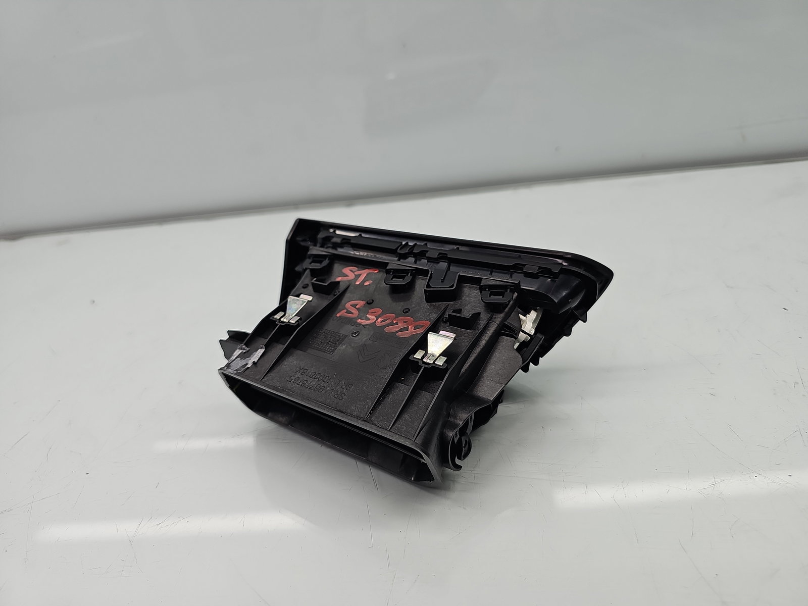 Grila aerisire stanga PEUGEOT 308 II GT-Line [Fabr 2019-2021] 1303818XZD - imagine 3