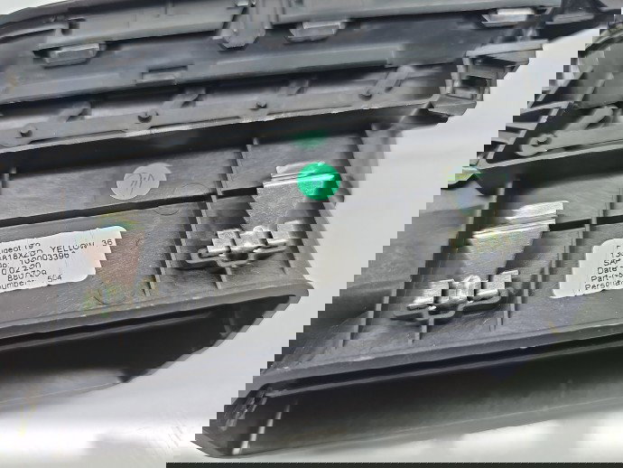  Grila aerisire stanga PEUGEOT 308 II GT-Line [Fabr 2019-2021] 1303818XZD