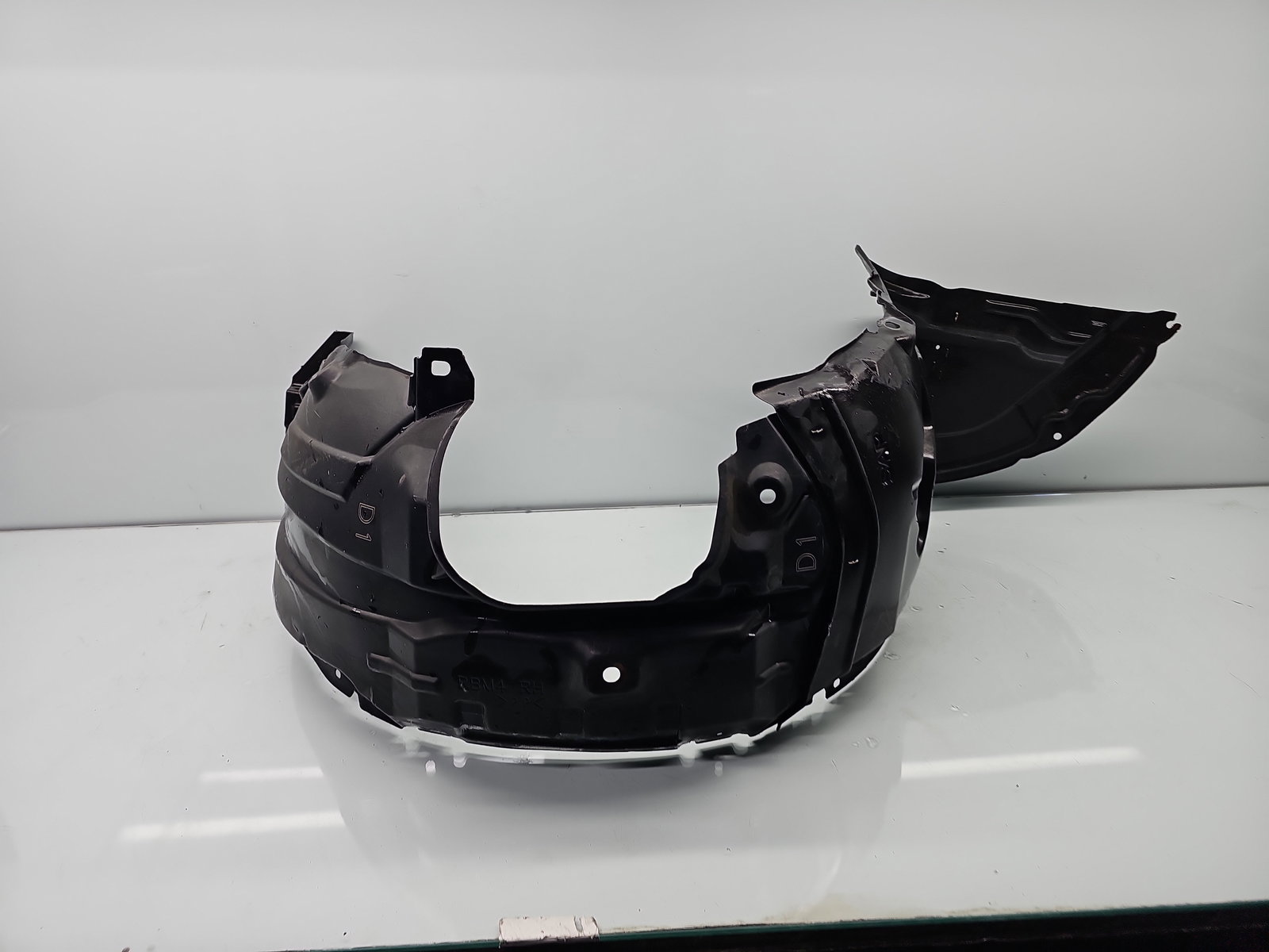 Carenaj roata dreapta fata Mazda 3 II Hatchback Facelift [Fabr 2011-2013] OEM - imagine 2