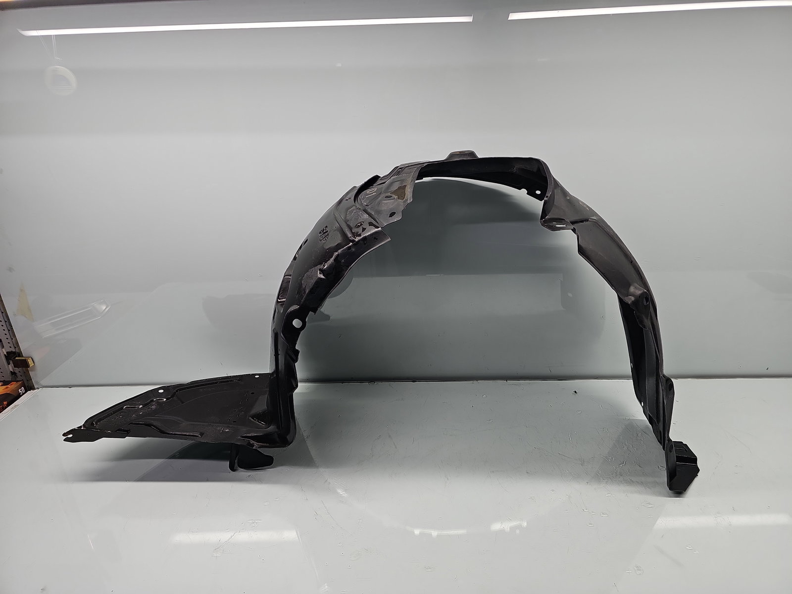 Carenaj roata dreapta fata Mazda 3 II Hatchback Facelift [Fabr 2011-2013] OEM - imagine 4