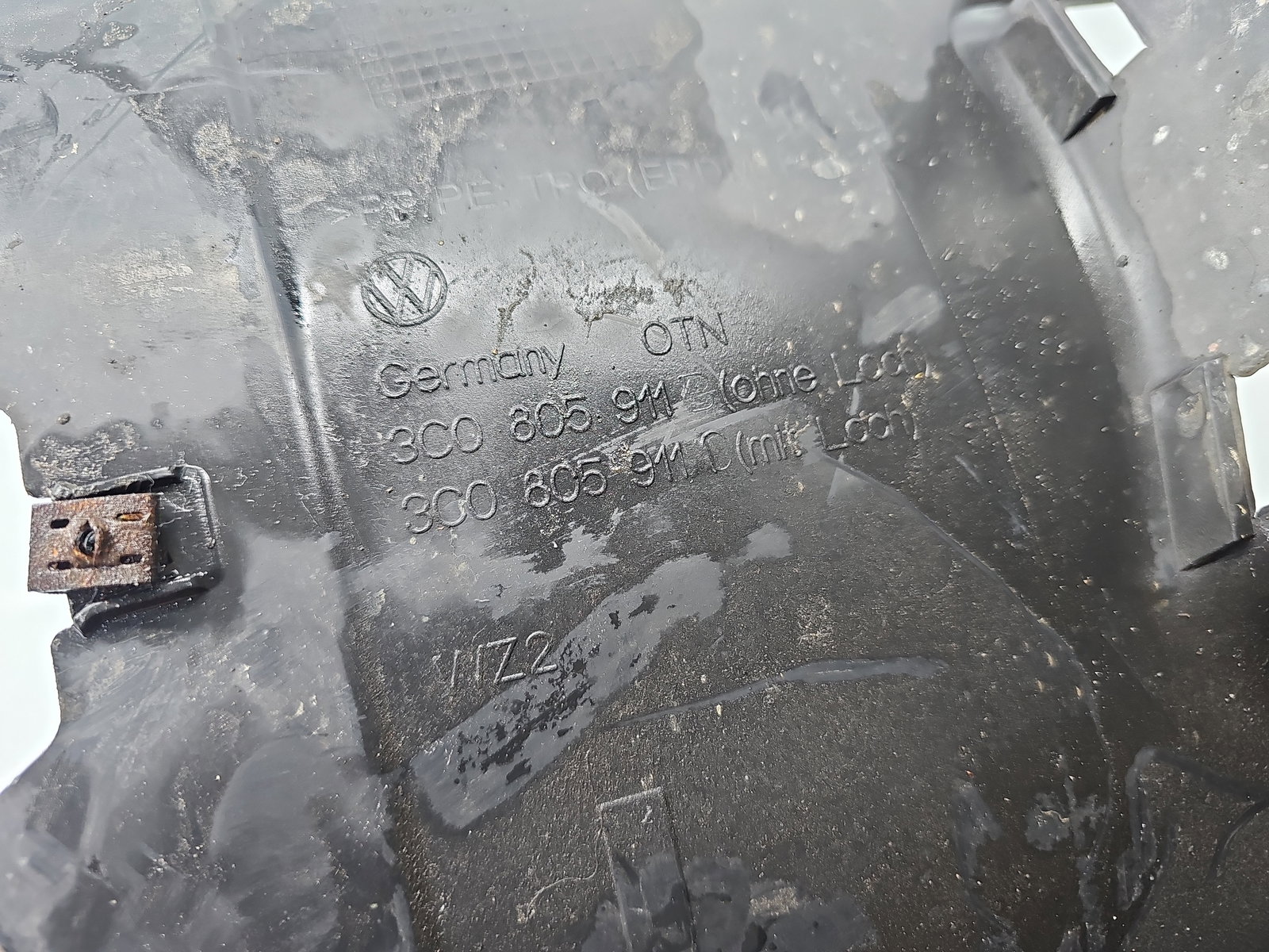 Carenaj roata stanga fata Volkswagen Passat B6 (3C2) [Fabr 2005-2010] 3C805911B - imagine 4