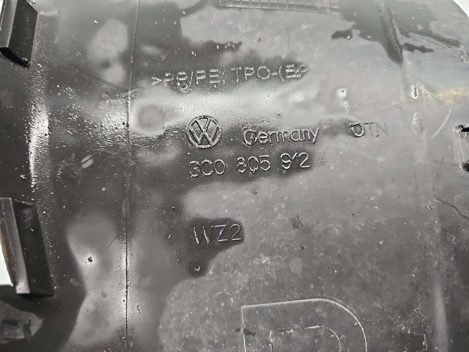 Carenaj roata dreapta fata Volkswagen Passat B6 (3C2) [Fabr 2005-2010] 3C0805912A - imagine 5