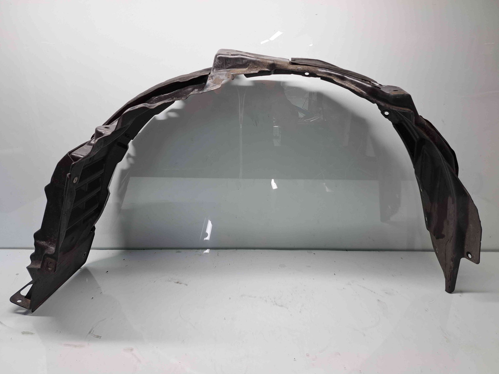 Carenaj roata dreapta fata Mercedes Clasa C Combi (S205) [Fabr 2015-prezent] OEM - imagine 1