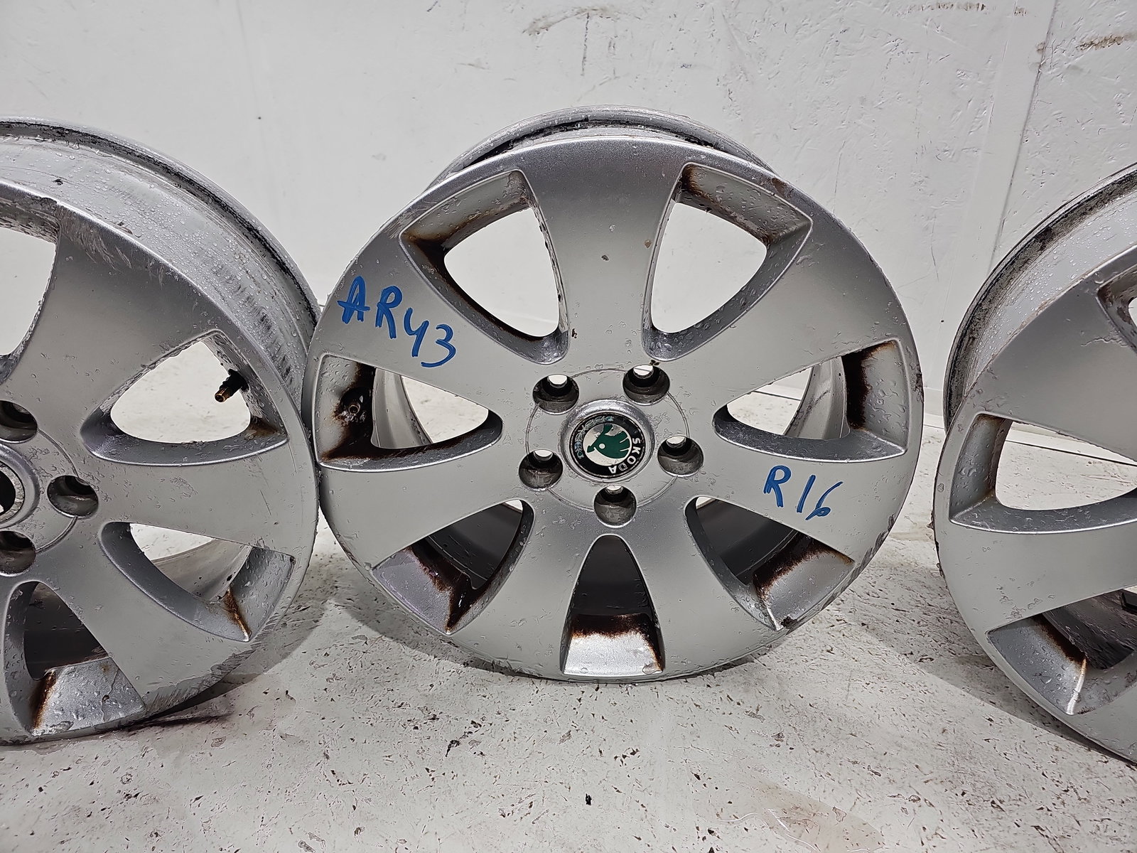 Set jante aliaj Skoda Superb II Combi (3T5) [Fabr 2009-2015] 3T0601025 - imagine 4