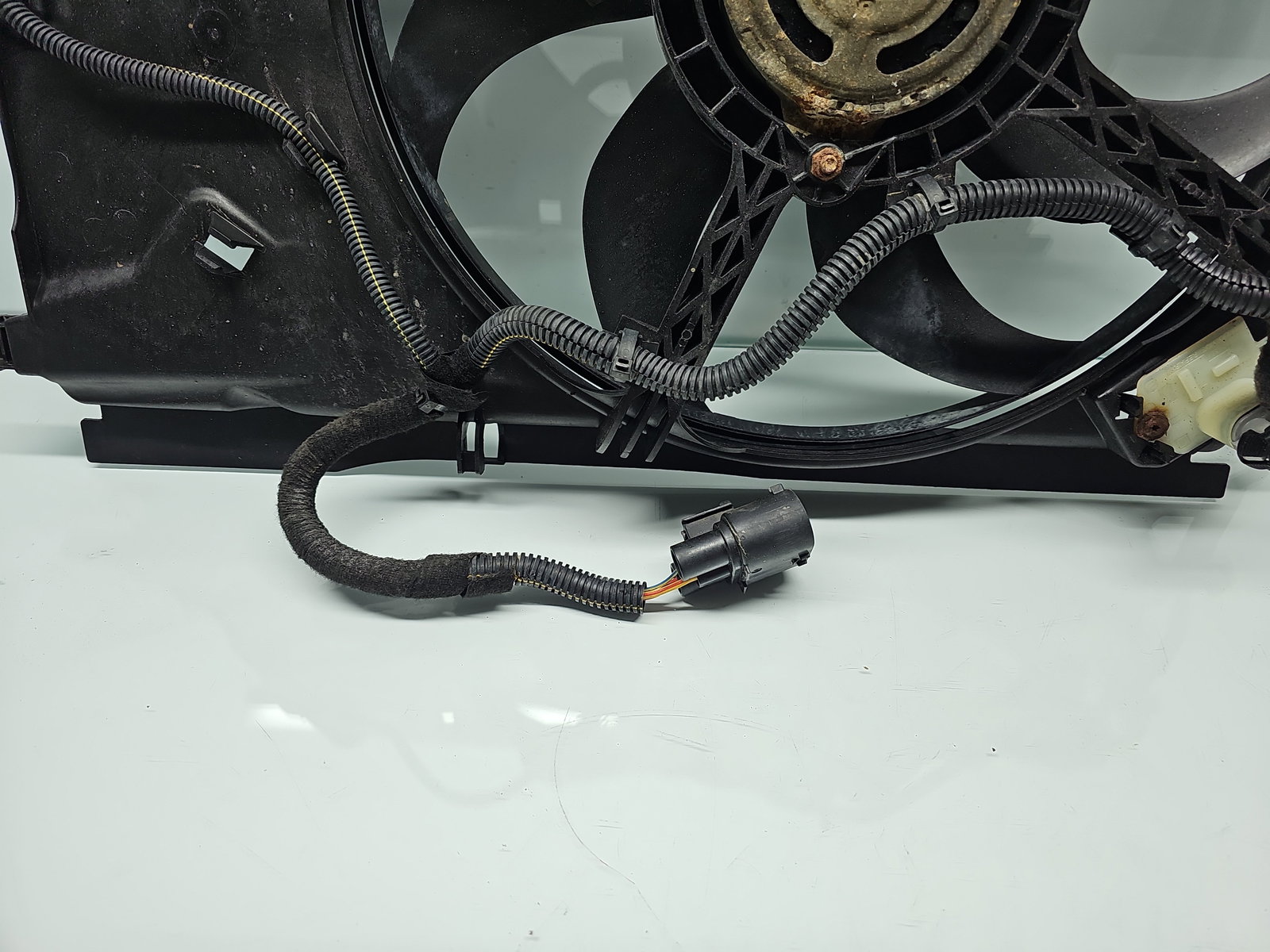 Electroventilator Opel Corsa D [Fabr 2006-2013] 55704030 1.2 Benz Z12XEP 59KW / 80CP - imagine 2