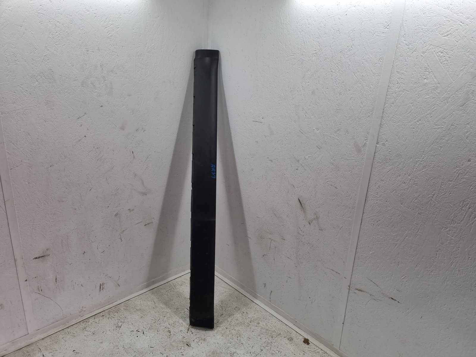 Prag lateral stanga Skoda Yeti (5L) [Fabr 2009-2020] 8L0853855A - imagine 1