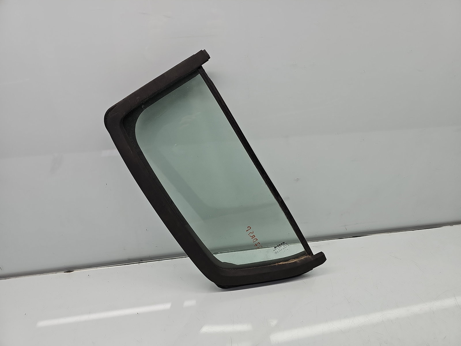 Geam fix usa dreapta spate Nissan Navara (D40) [Fabr 2005-2014] OEM - imagine 3