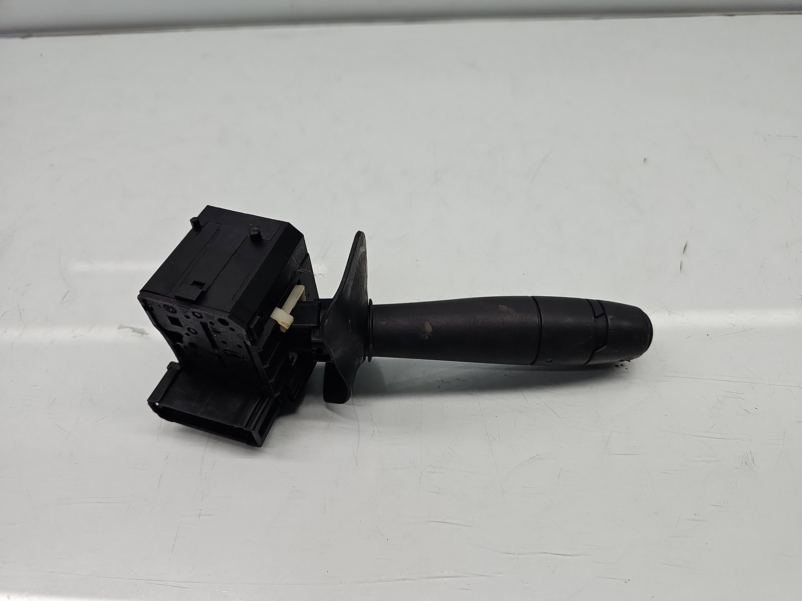 Maneta stergator Dacia Logan MCV (KS) [Fabr 2007-2012] 8200399390 - imagine 2