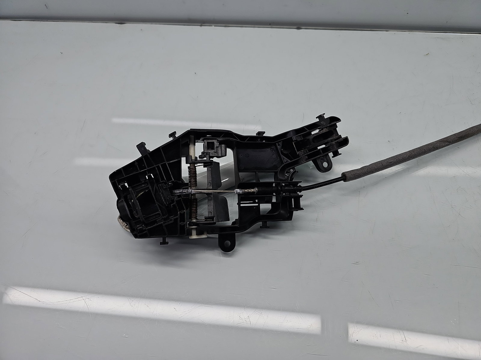 Maner usa stanga fata Volkswagen Passat B8 Variant (3G5) [Fabr 2015-prezent] LC9A - imagine 3