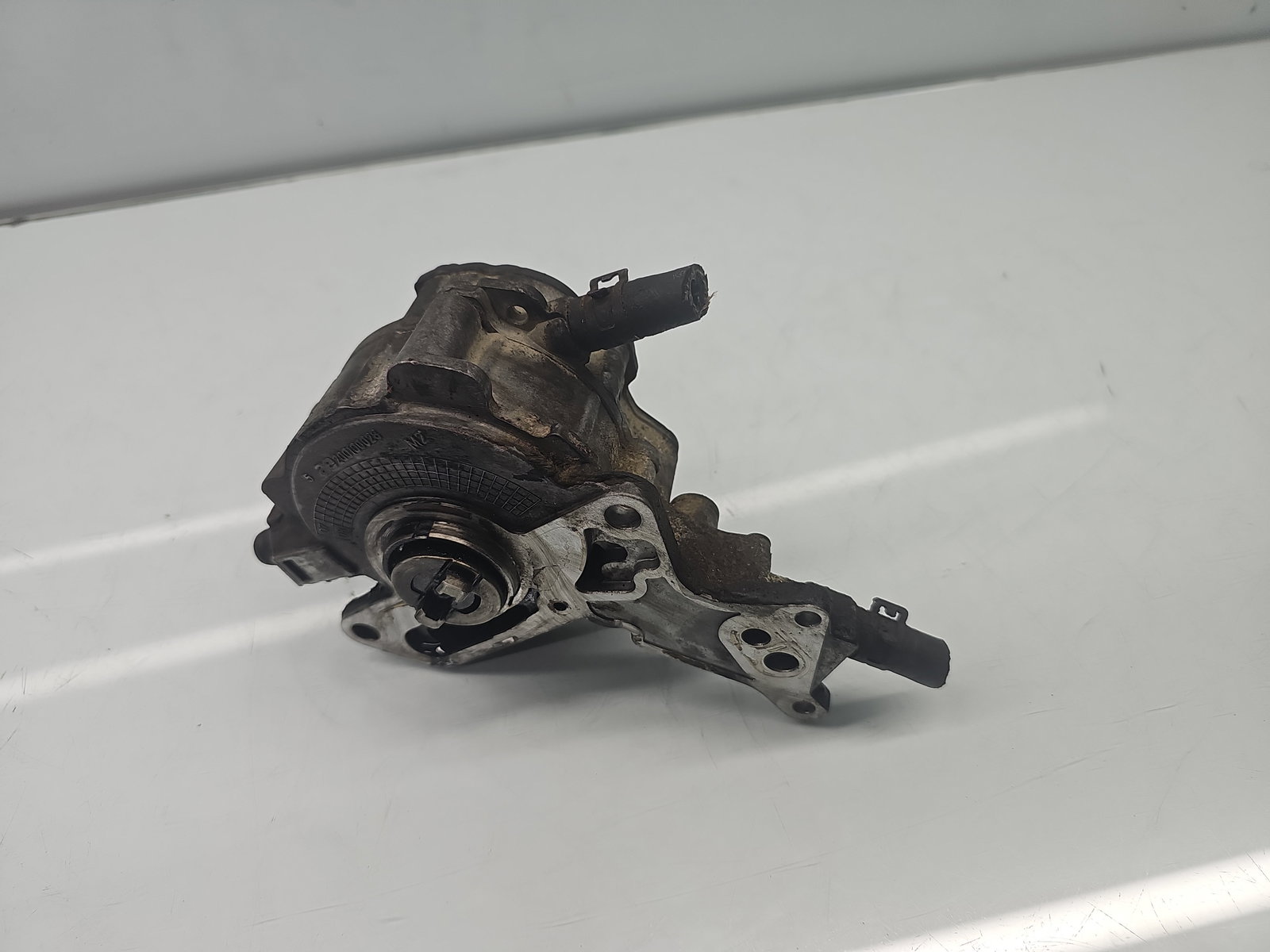 Pompa inalta presiune Volkswagen Transporter 5 (7HB, 7HJ) [Fabr 2004-2013] OEM 1.9 TDI BRS 75KW / 102CP - imagine 2