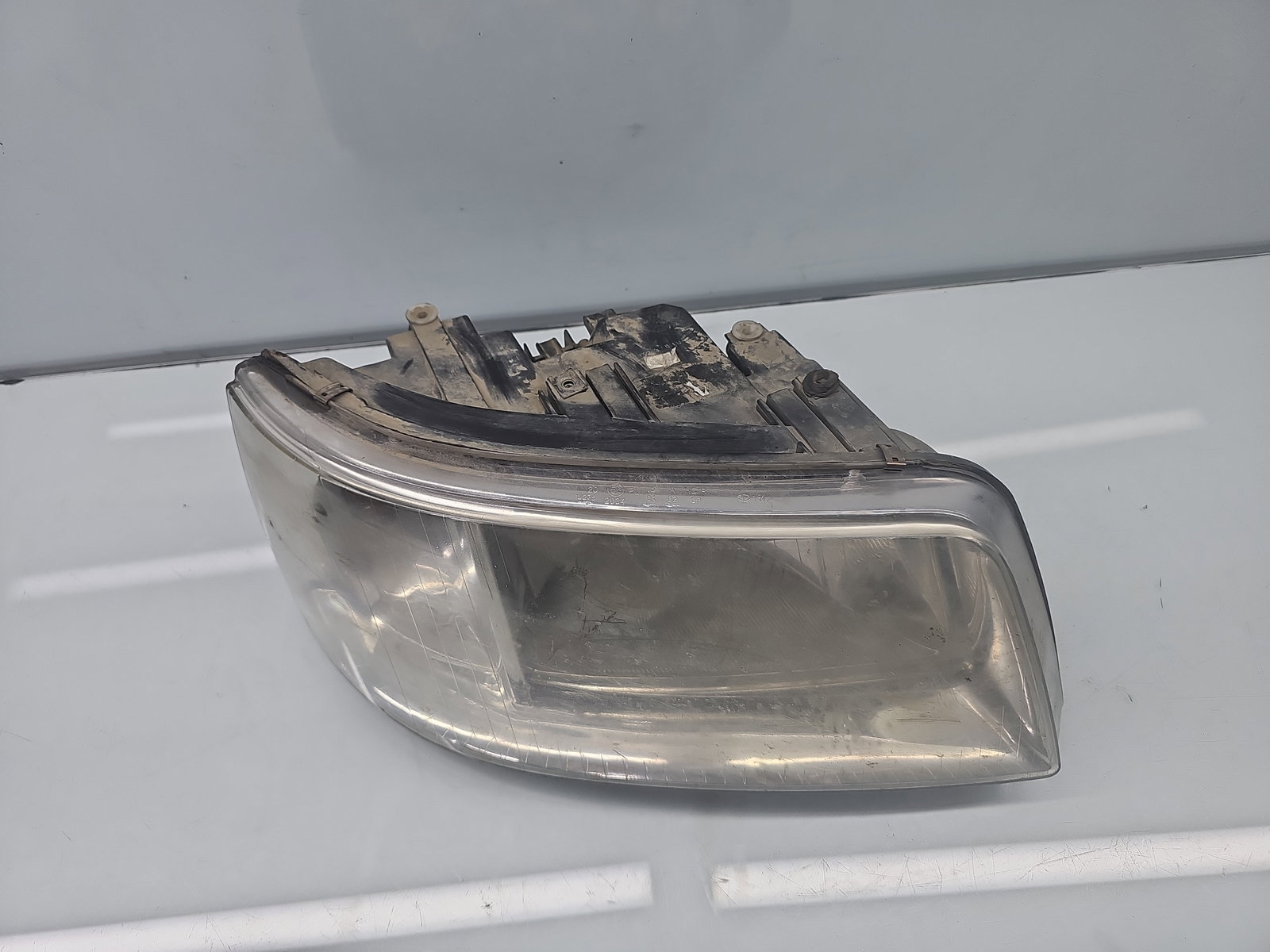 Far dreapta Volkswagen Transporter 5 (7HB, 7HJ) [Fabr 2004-2013] OEM - imagine 2