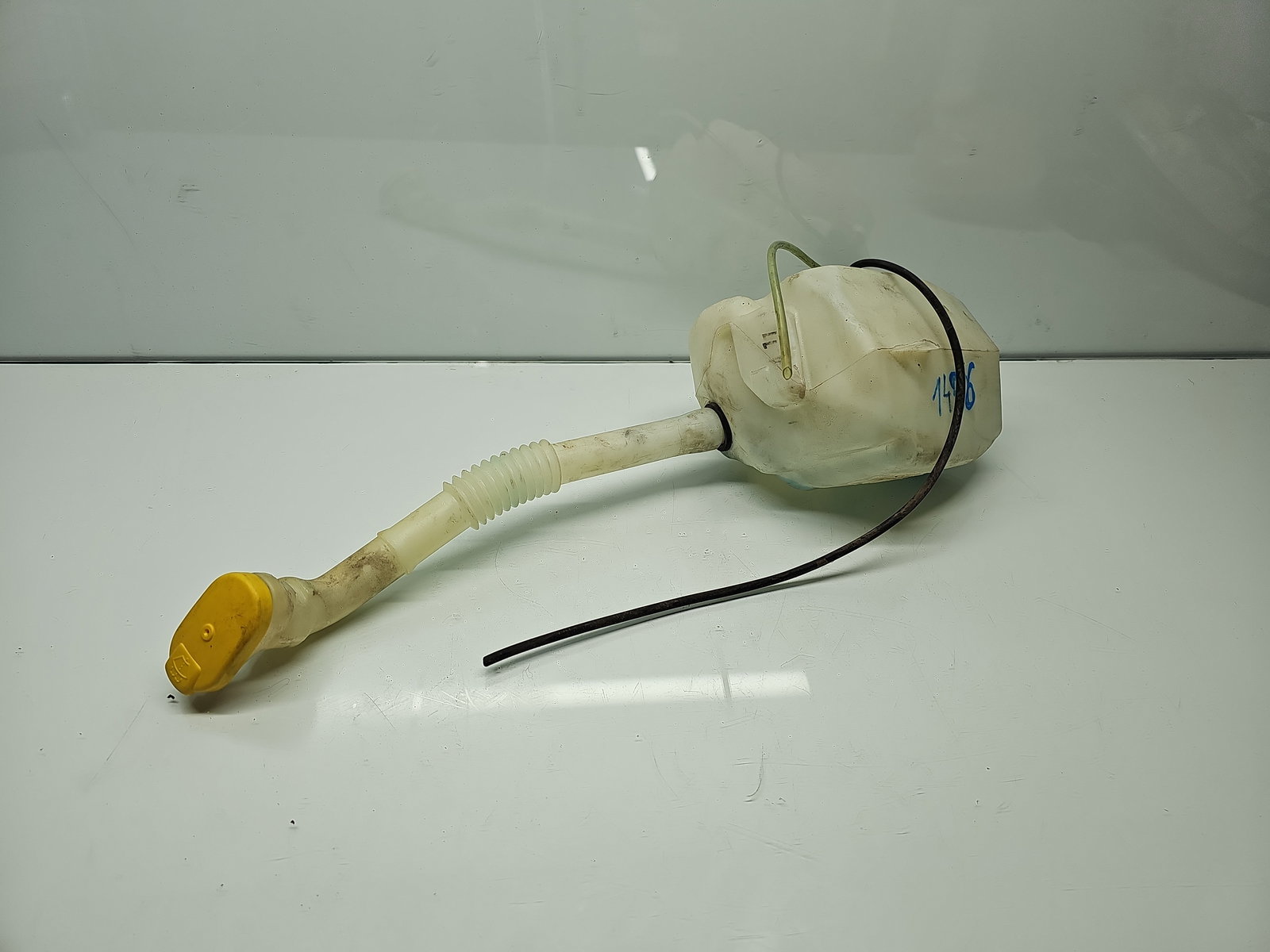 Vas lichid parbriz Renault Scenic 2 [Fabr 2003-2008] 8200104706F - imagine 4