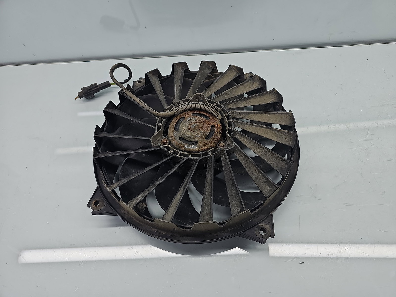 Electroventilator PEUGEOT 807 [Fabr 2002-2008] OEM 2.0 HDI RHR 100KW / 136CP - imagine 2