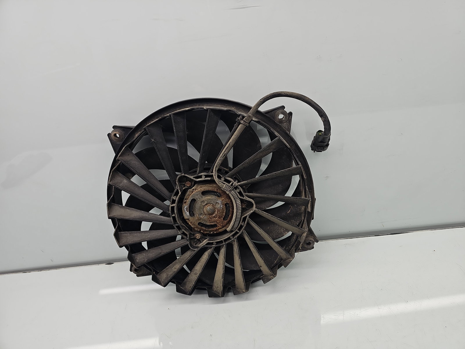 Electroventilator PEUGEOT 807 [Fabr 2002-2008] OEM 2.0 HDI RHR 100KW / 136CP - imagine 3