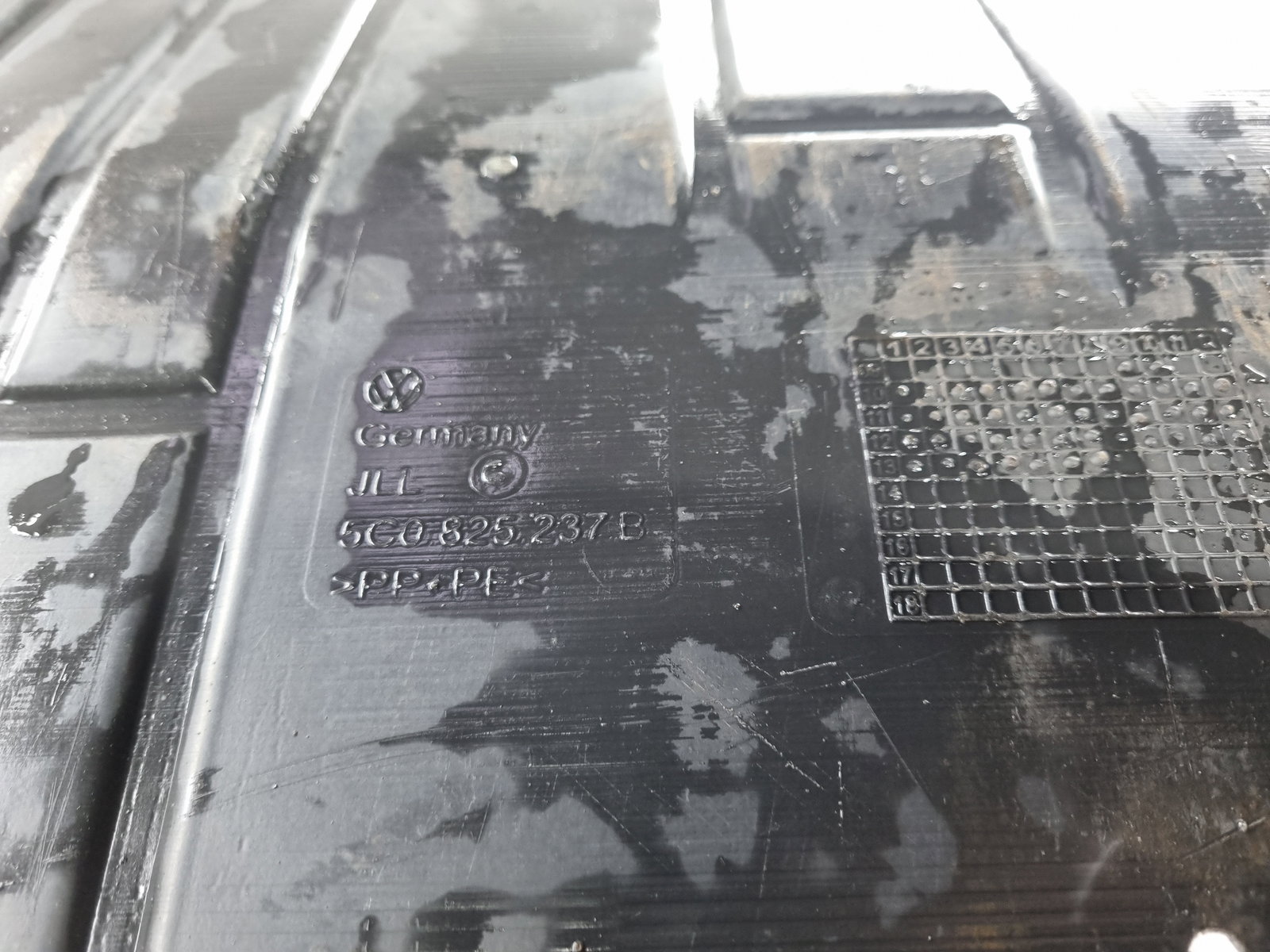 Scut motor Skoda Yeti (5L) [Fabr 2009-2020] 5C0825237B - imagine 3