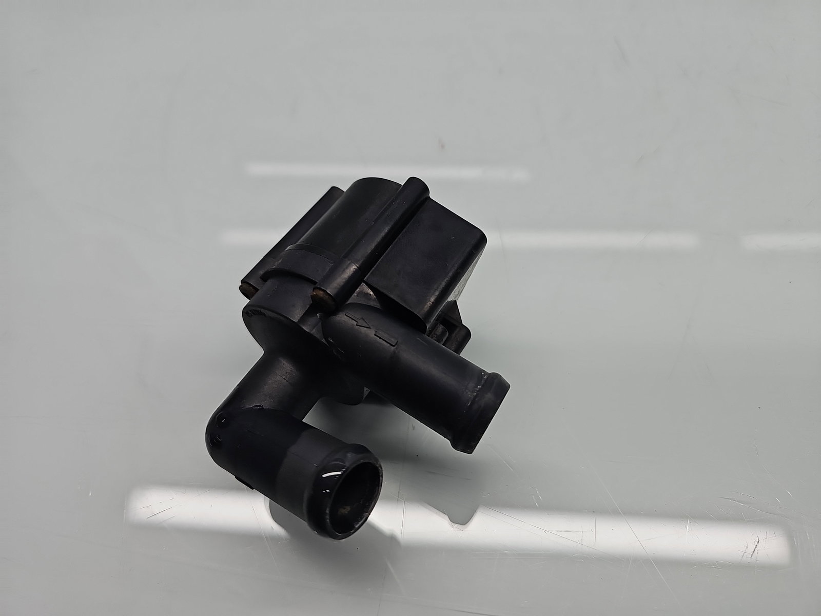 Pompa recirculare apa AUDI A3 Sportback (8PA) [Fabr 2004-2013] Facelift 5N0965561 1.6 TDI CAYC 77KW / 105CP - imagine 3