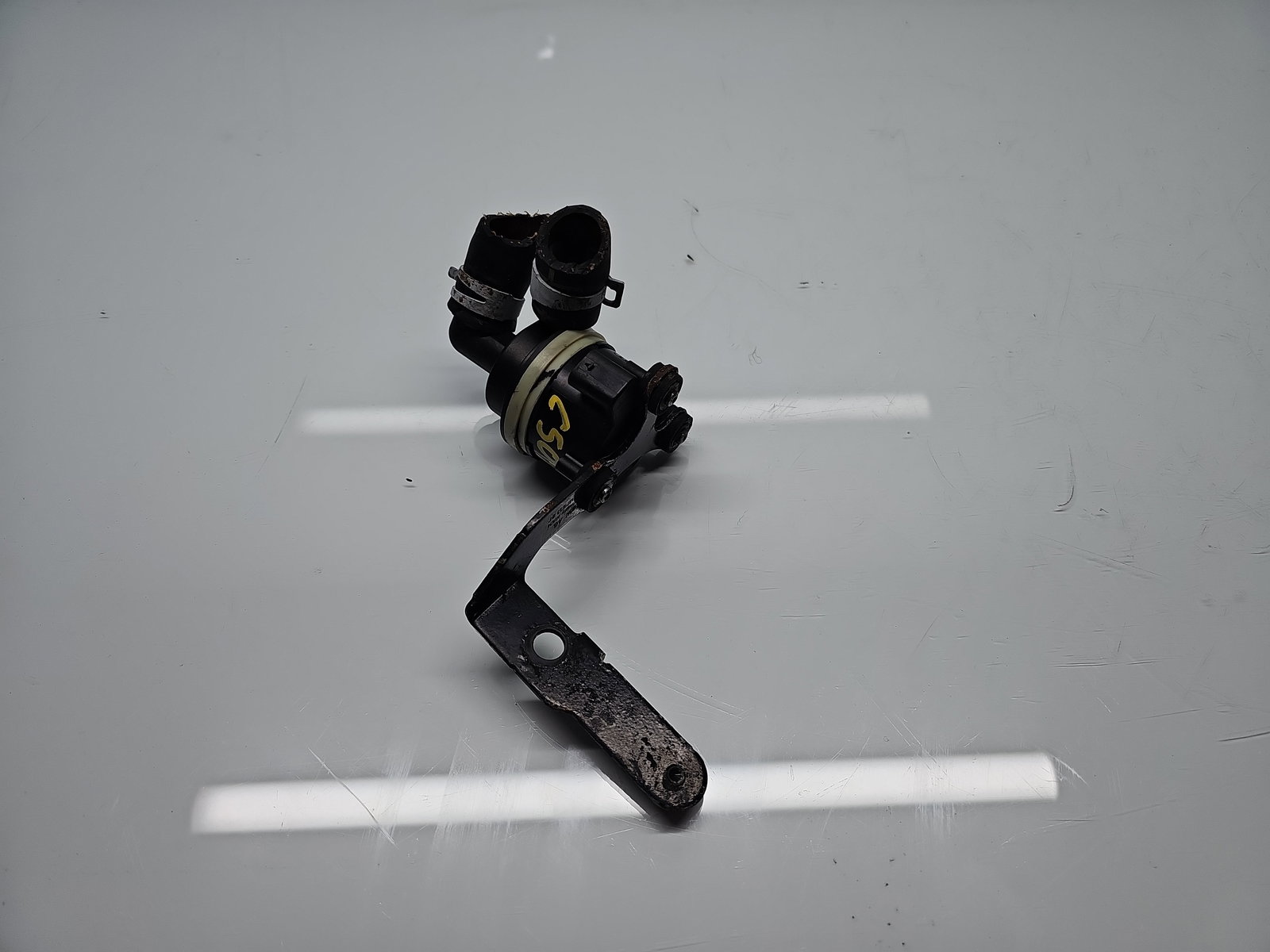 Pompa recirculare apa Volkswagen Golf 6 (5K1) [Fabr 2009-2013] 5N0965561A 1.6 TDI CAYC 77KW / 105CP - imagine 1