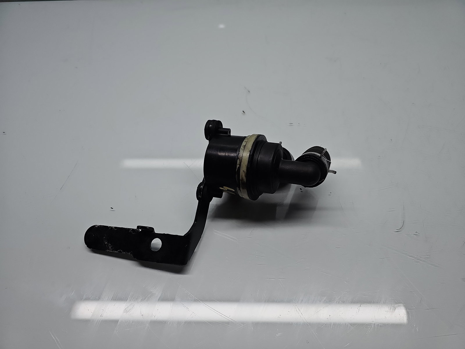 Pompa recirculare apa Volkswagen Golf 6 (5K1) [Fabr 2009-2013] 5N0965561A 1.6 TDI CAYC 77KW / 105CP - imagine 3