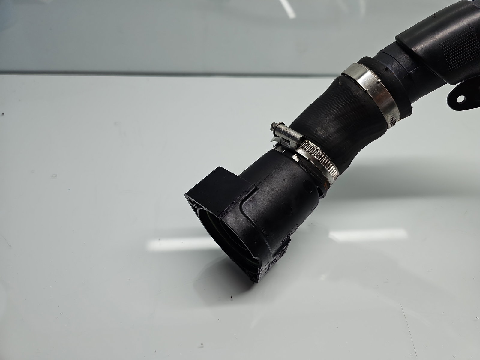 Tub intercooler Volkswagen Golf 6 (5K1) [Fabr 2009-2013] 1K0145840AA 1.6 TDI CAYC 77KW / 105CP - imagine 2