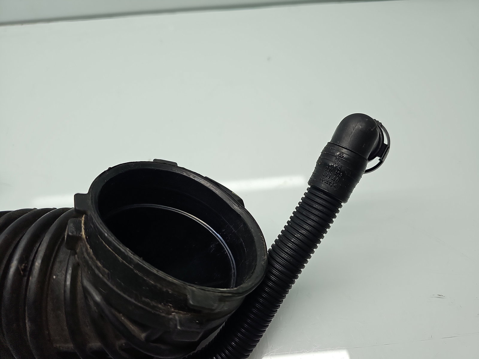 Tub admisie aer AUDI A5 (8T3) [Fabr 2007-2015] 03G129629E 2.0 TDI CGLC 130KW / 177CP - imagine 2