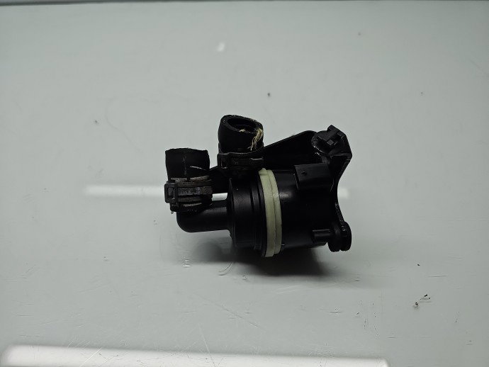 Pompa recirculare apa AUDI A5 (8T3) [Fabr 2007-2015] 5N0965561A 2.0 TDI CGLC 130KW / 177CP