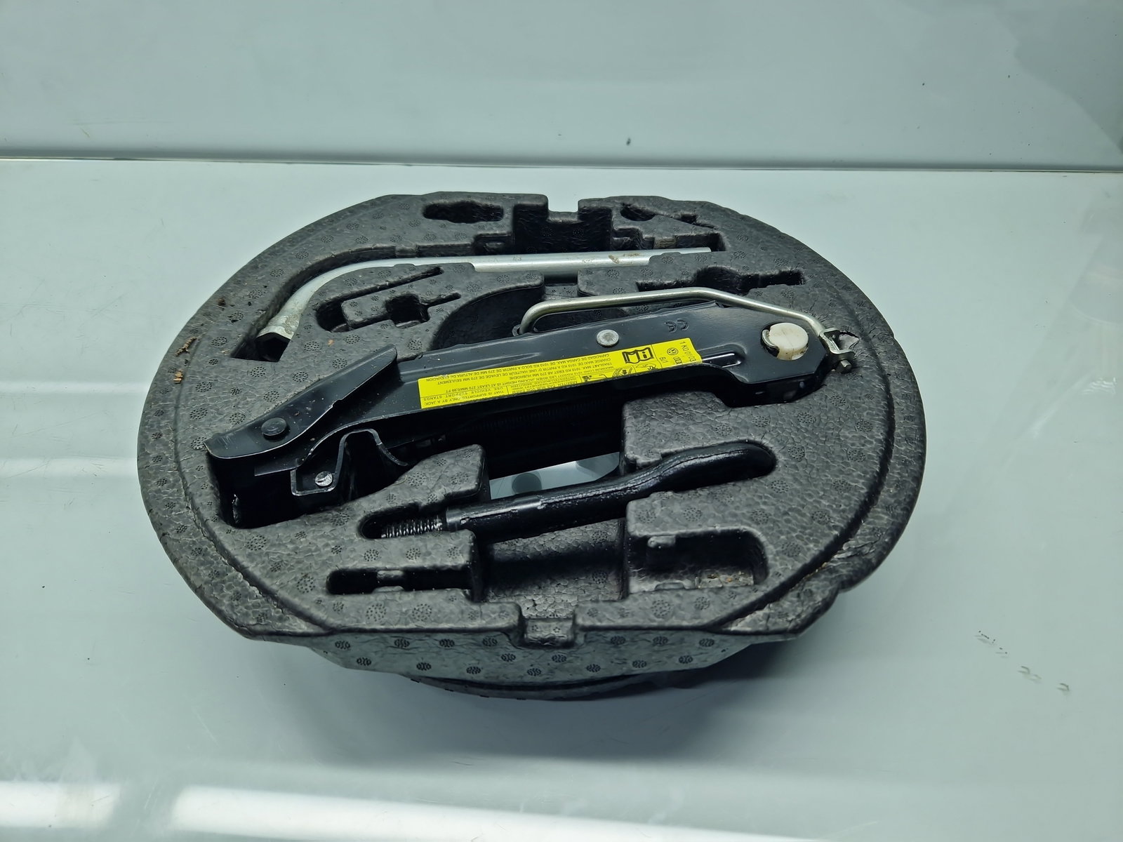 Set cric si cheie Volkswagen Golf 6 (5K1) [Fabr 2009-2013] OEM - imagine 4