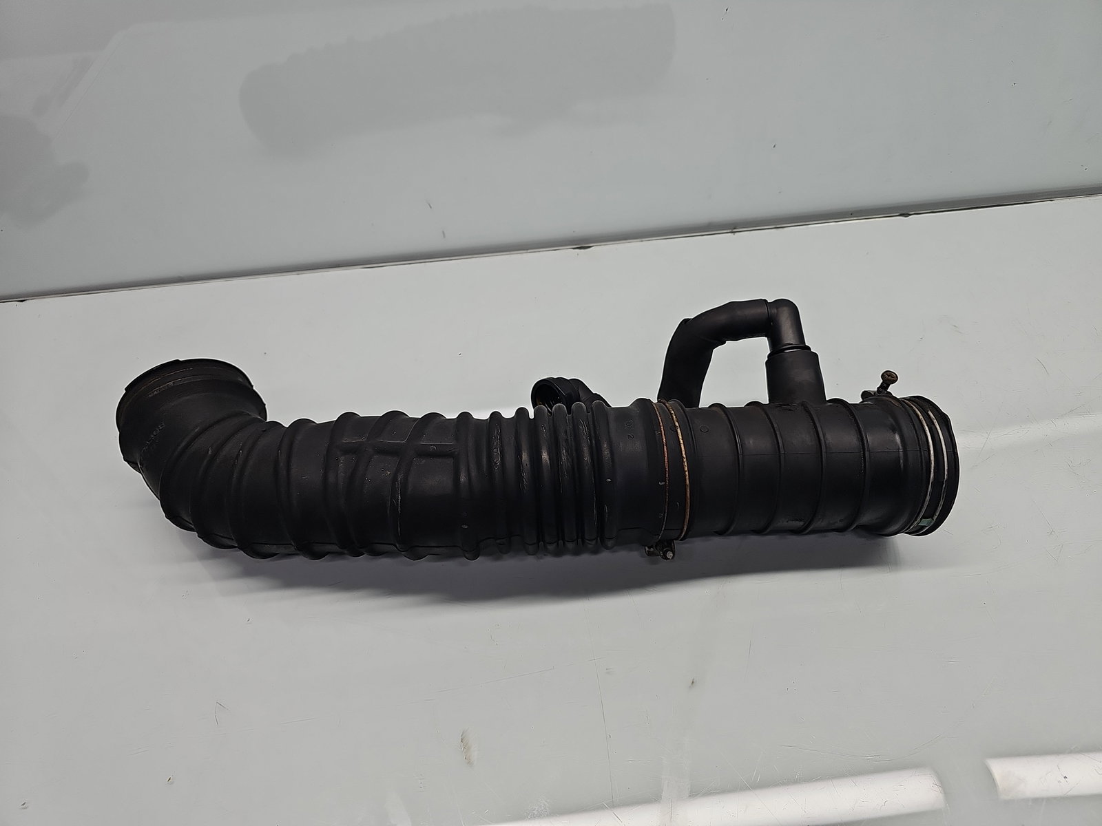 Tub admisie aer PEUGEOT 4007 [Fabr 2007-2012] 1505A408 2.2 HDi 4HN 115KW / 156CP - imagine 1