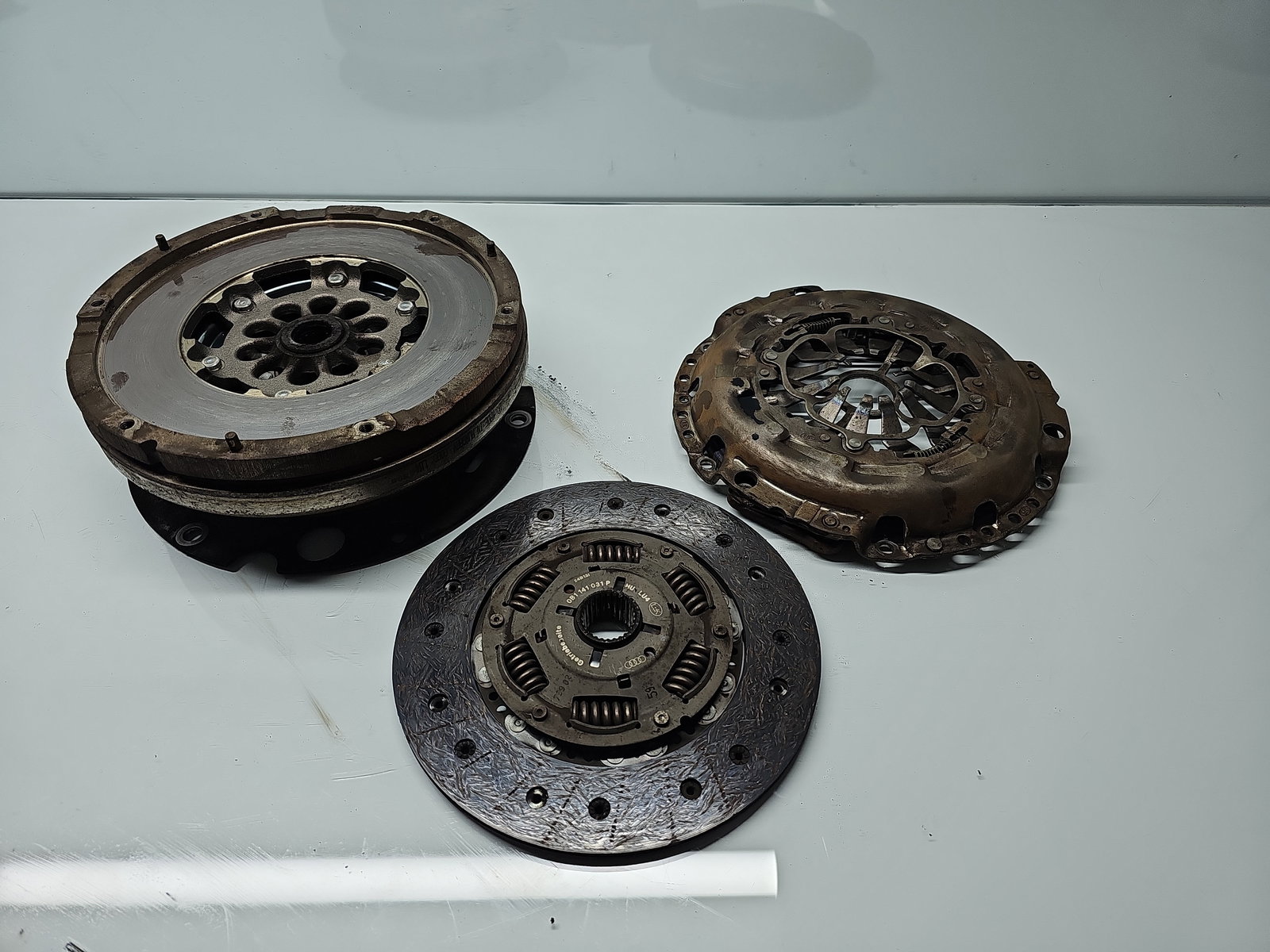 Kit ambreiaj volanta masa dubla AUDI A5 (8T3) [Fabr 2007-2015] 2.0 TDI CGLC 0B1105266AL 130KW / 177CP - imagine 1