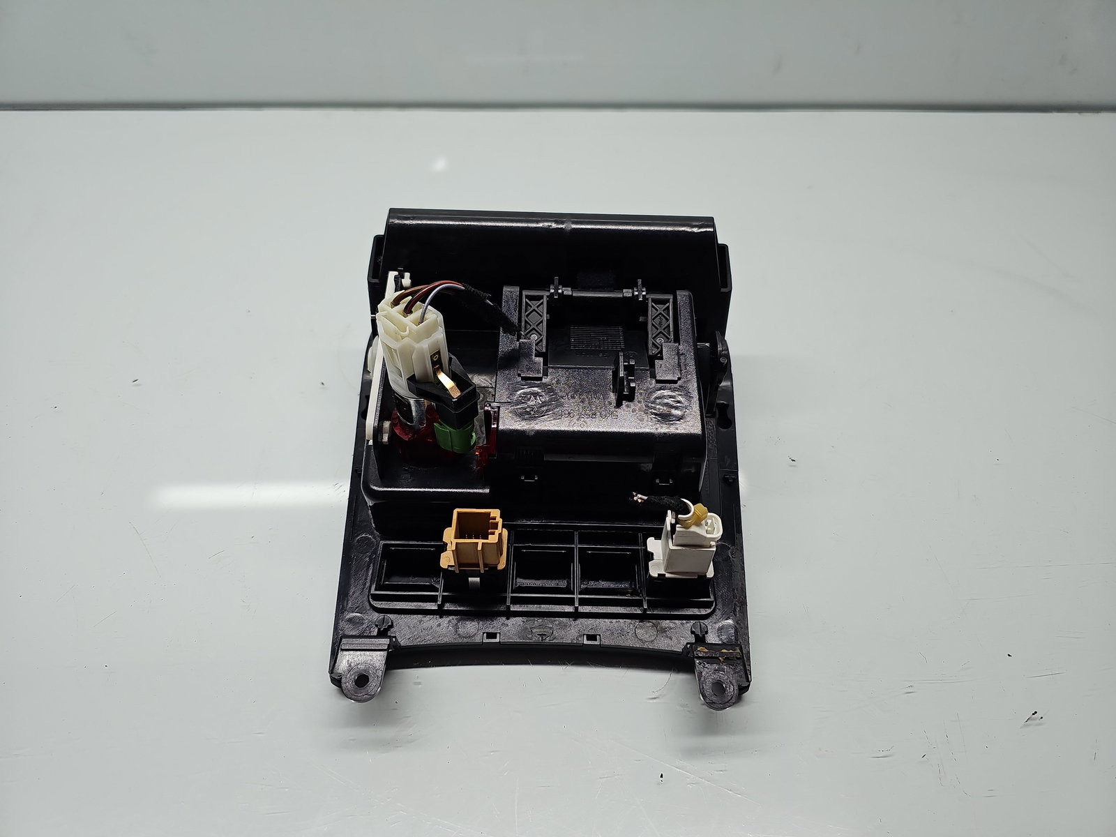 Scrumiera Volkswagen Golf 6 (5K1) [Fabr 2009-2013] 5K0857961 - imagine 5