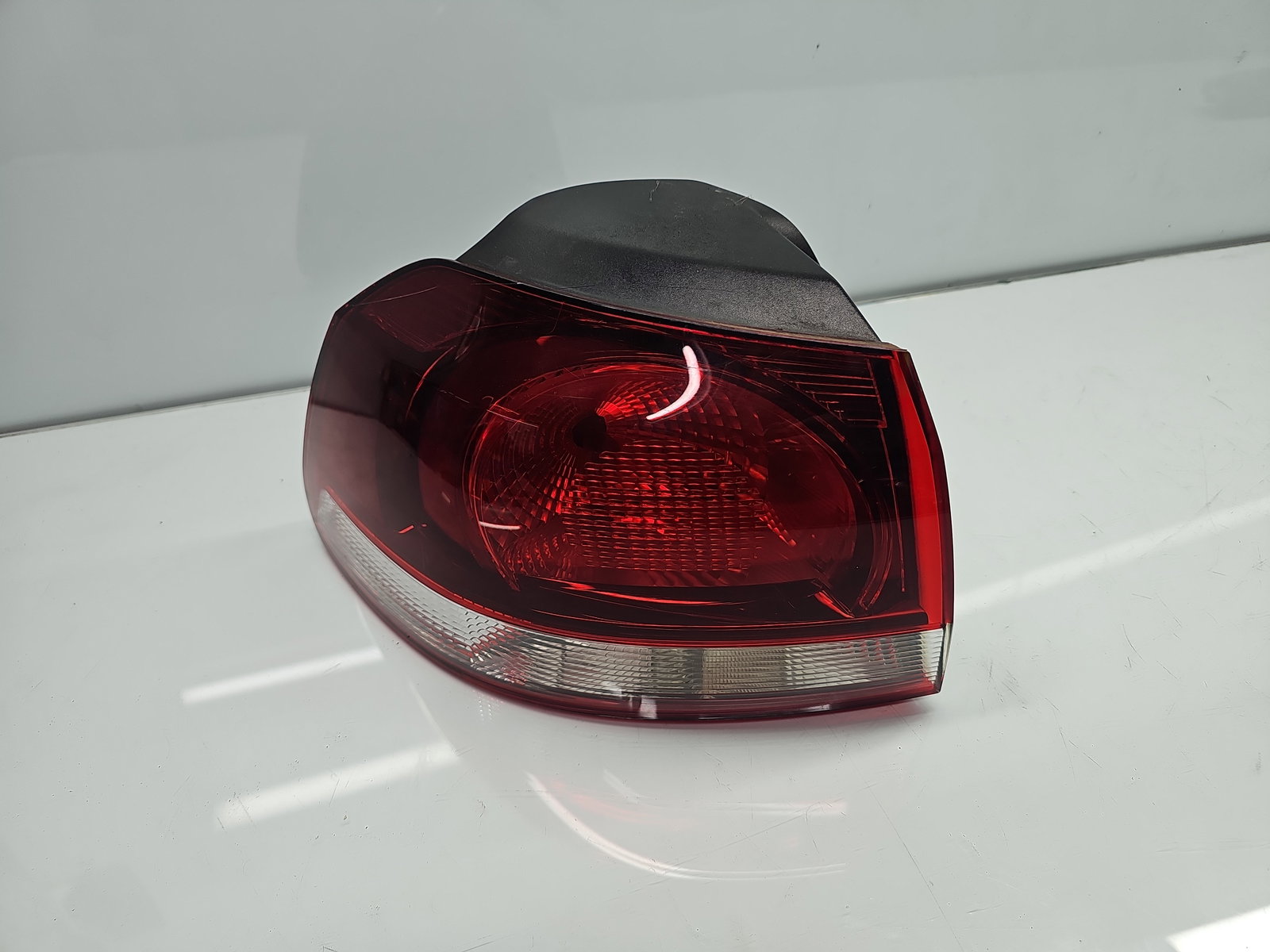 Stop aripa stanga Volkswagen Golf 6 (5K1) [Fabr 2009-2013] 5K0945095M - imagine 1