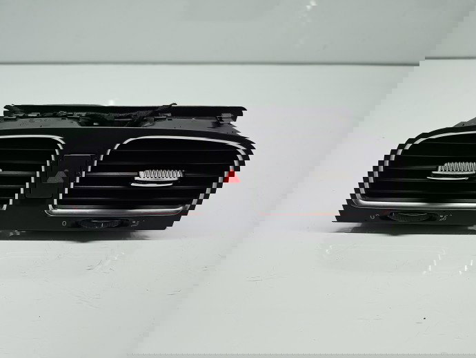  Grila aerisire centrala Volkswagen Golf 6 (5K1) [Fabr 2009-2013] 5K0815736D