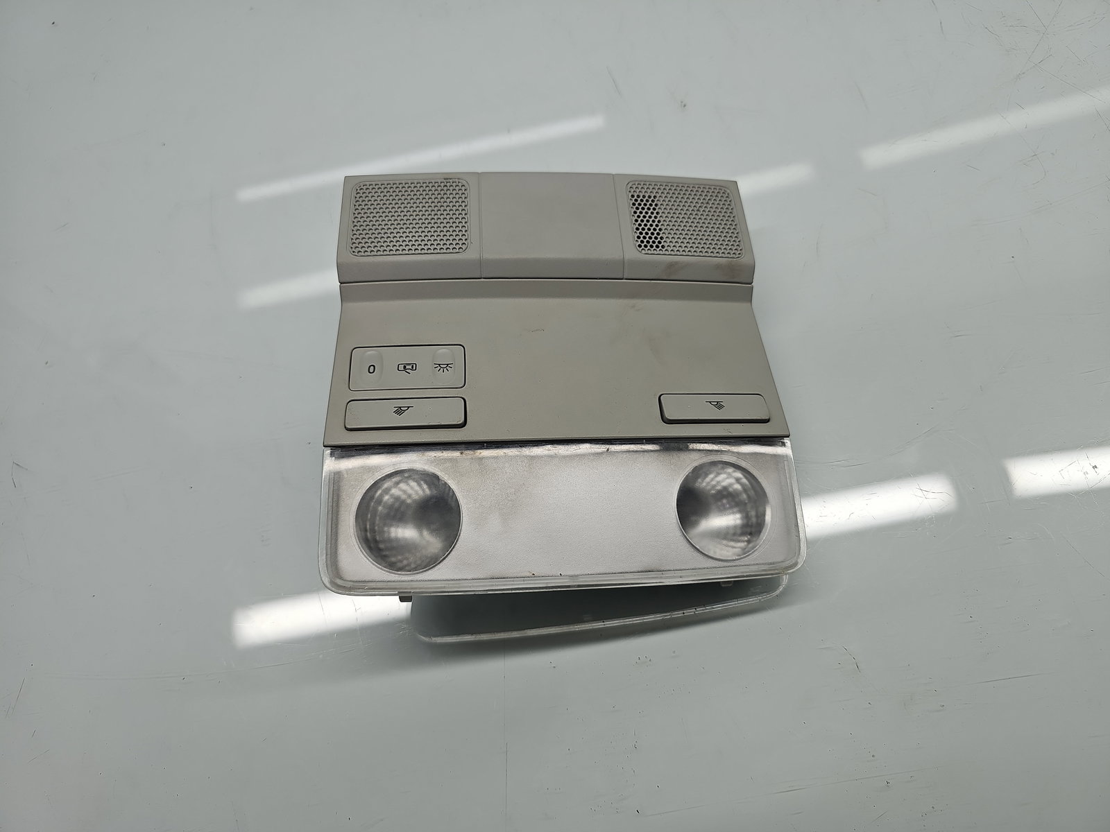 Plafoniera fata Volkswagen Golf 6 (5K1) [Fabr 2009-2013] 1K0947105 - imagine 2