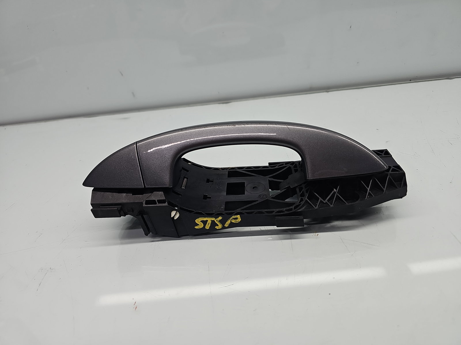 Maner usa stanga spate Volkswagen Golf 6 (5K1) [Fabr 2009-2013] LA7T - imagine 2