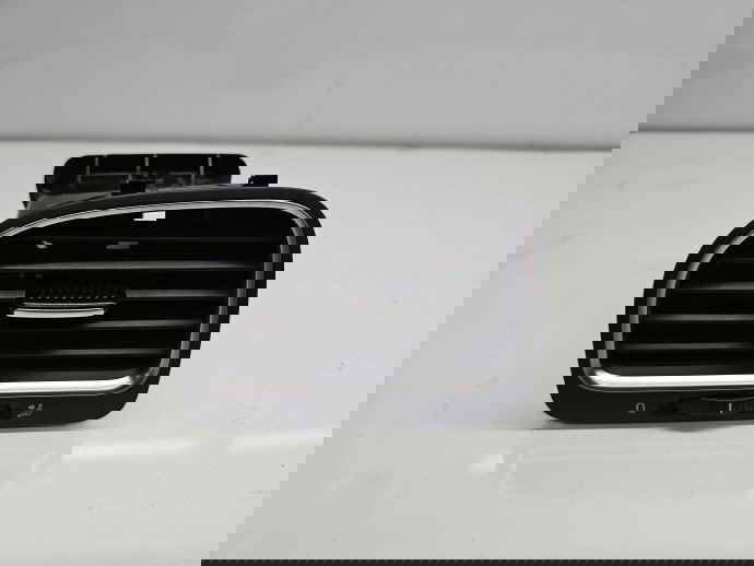  Grila aerisire spate Volkswagen Golf 6 (5K1) [Fabr 2009-2013] 5K0819709D